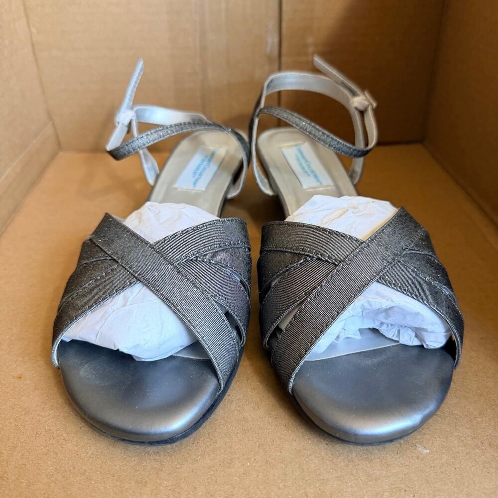 Comfort Collection Dyeables Womens Kitten Heel Strappy Sandals Dress Shoes 7.5 - Picture 2 of 12